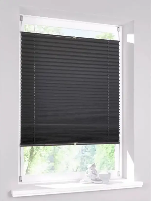 Plise Siyah Cam Balkon Perdesi